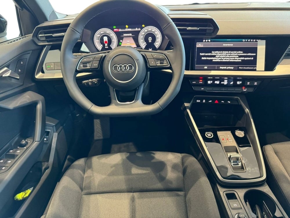 Audi A3 Sportback nuova a Bari (3)