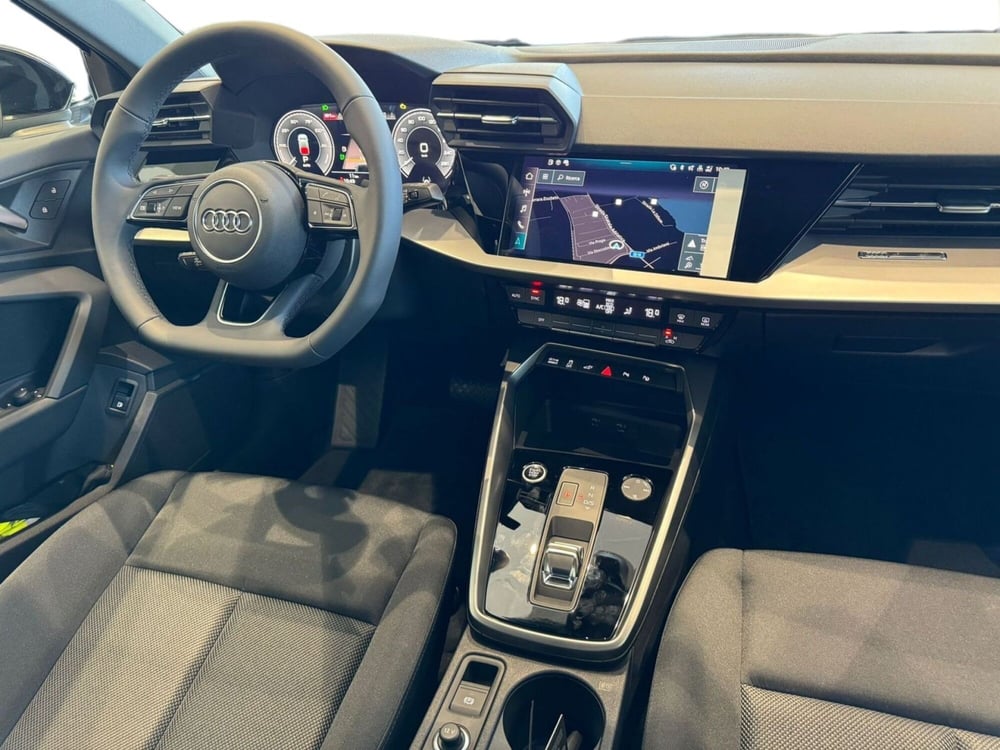 Audi A3 Sportback nuova a Bari (4)