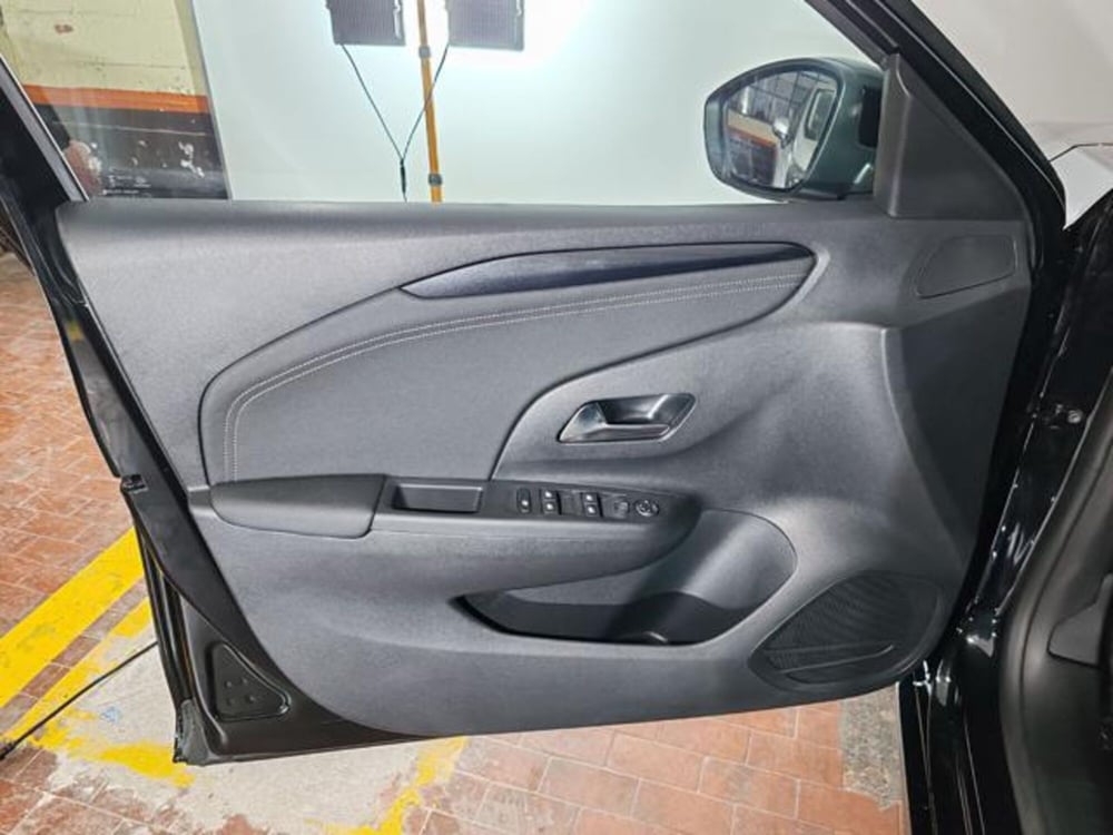 Opel Corsa nuova a Torino (10)