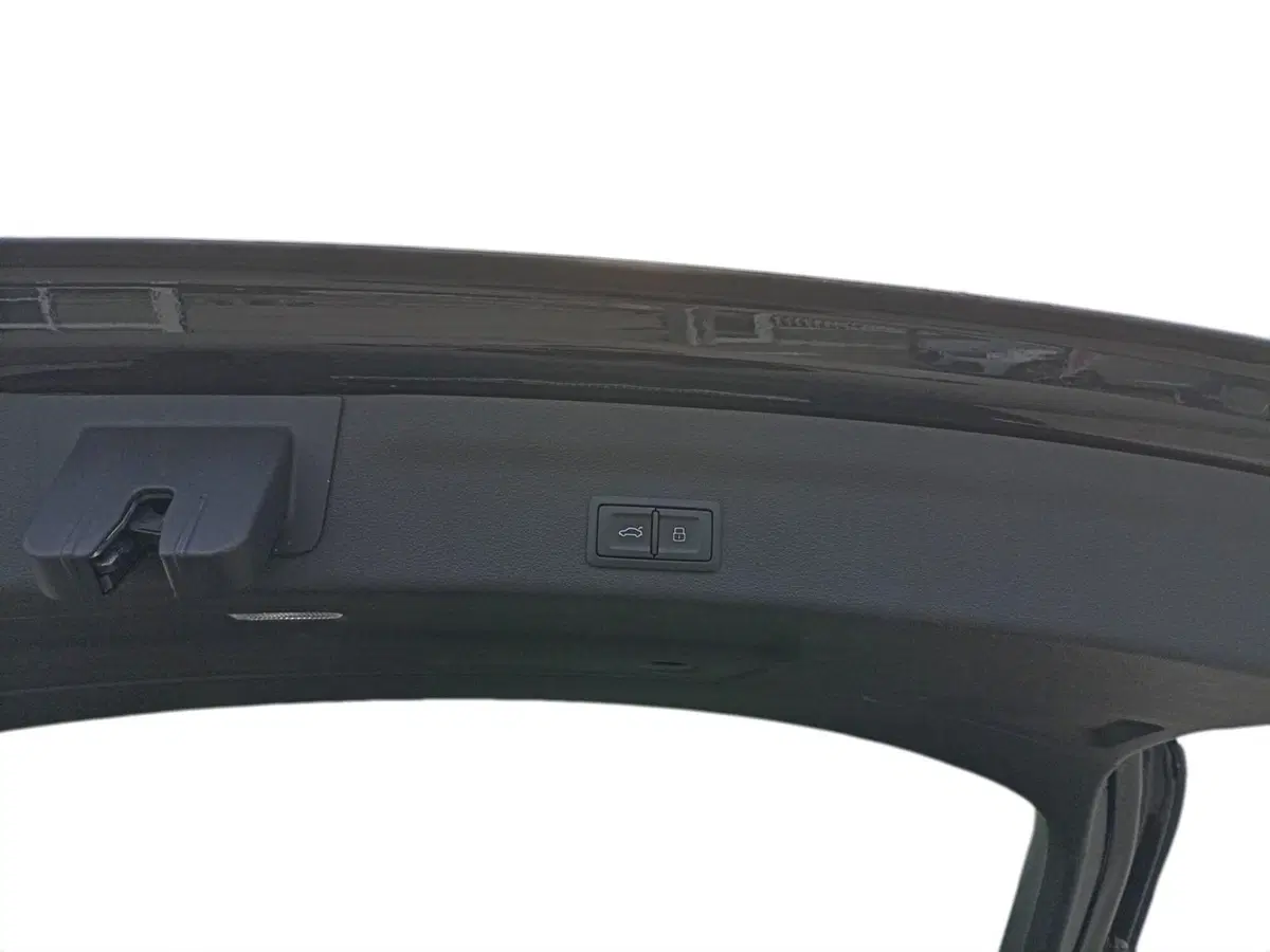 Audi A6 Avant e-Tron usata a Bari (13)