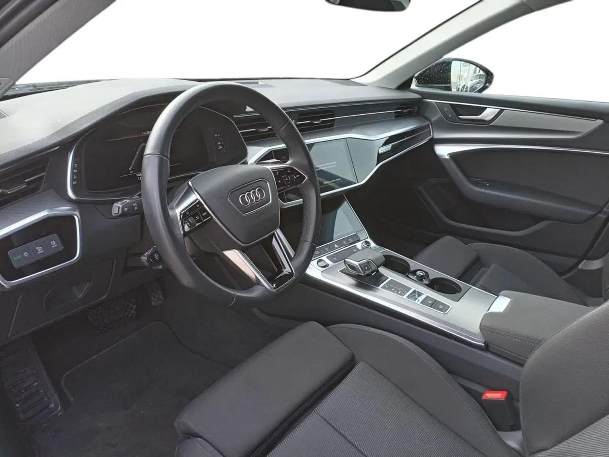 Audi A6 Avant e-Tron usata a Bari (3)