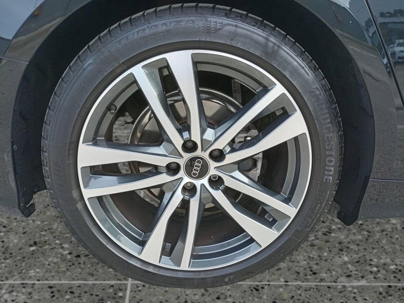 Audi A6 Avant e-Tron usata a Bari (4)