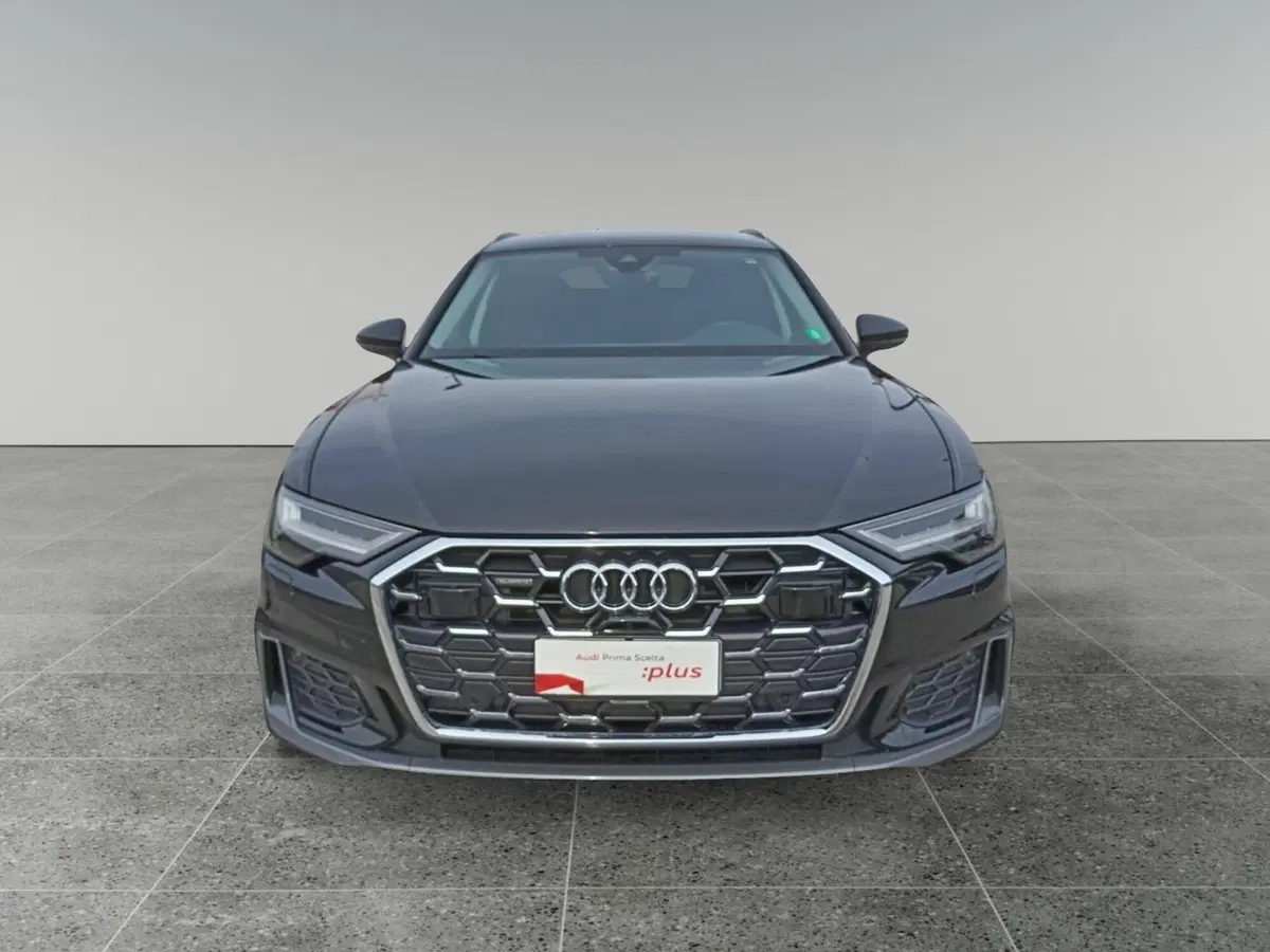 Audi A6 Avant e-Tron usata a Bari (5)