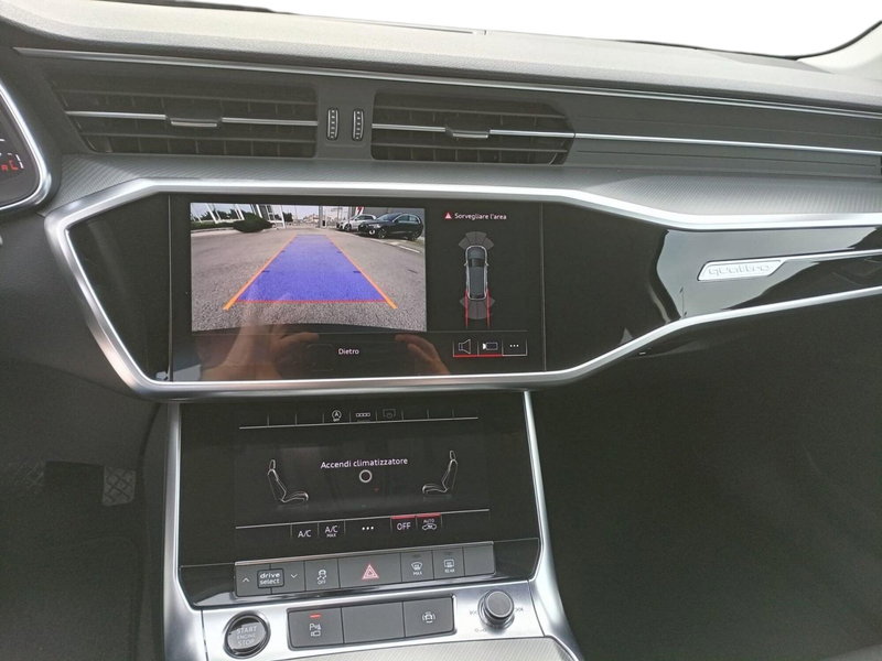 Audi A6 Avant e-Tron usata a Bari (9)