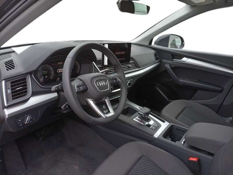 Audi Q5 nuova a Bari (3)