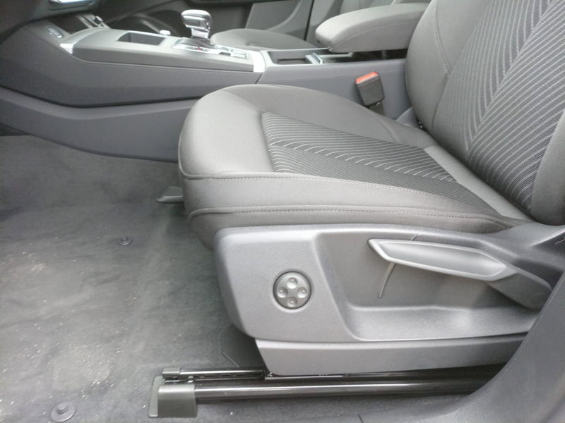 Audi Q5 nuova a Bari (5)