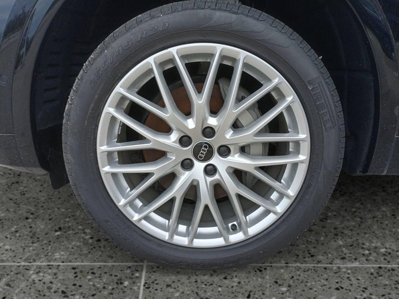 Audi Q5 nuova a Bari (9)