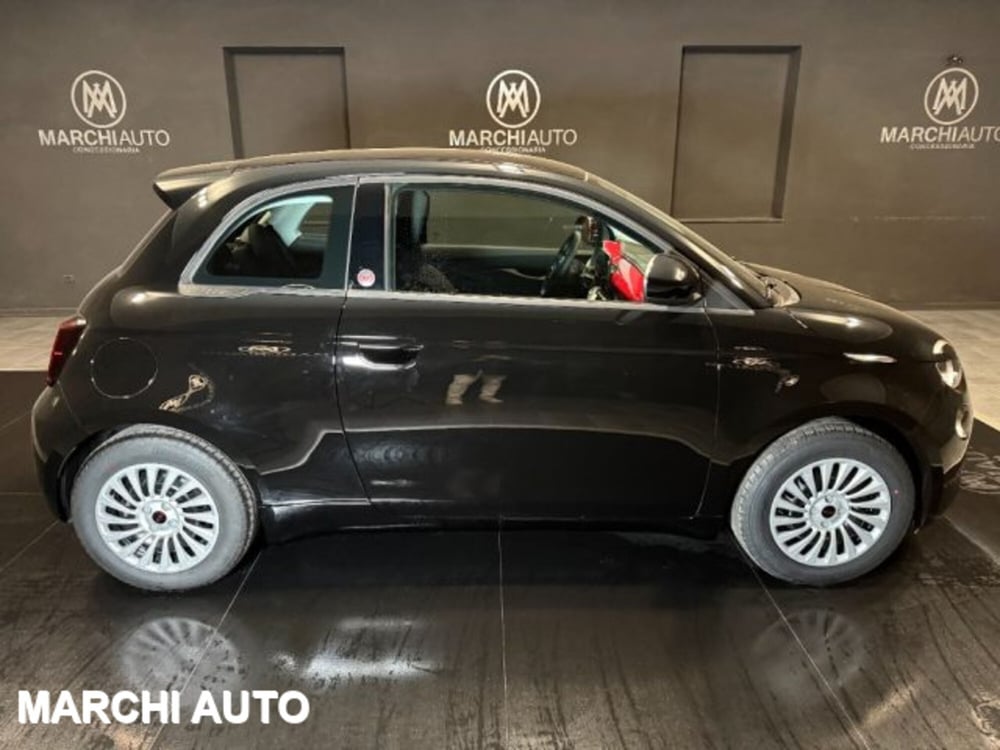 Fiat 500e nuova a Perugia (4)