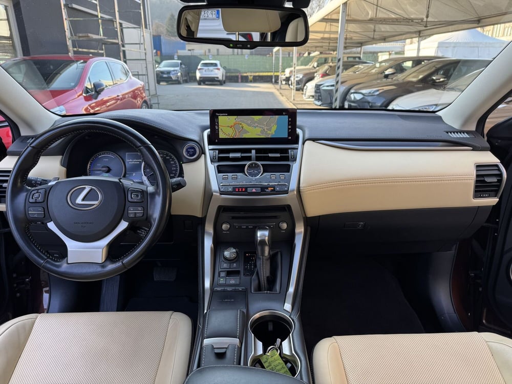 Lexus NX usata a Como (8)