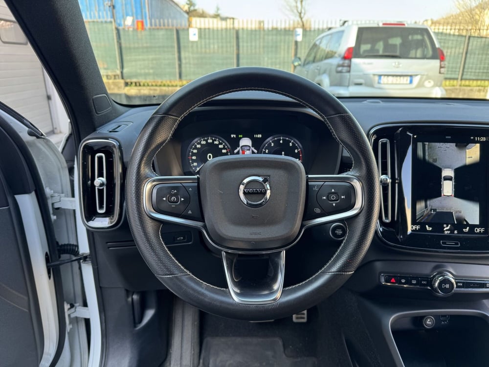 Volvo XC40 usata a Como (8)