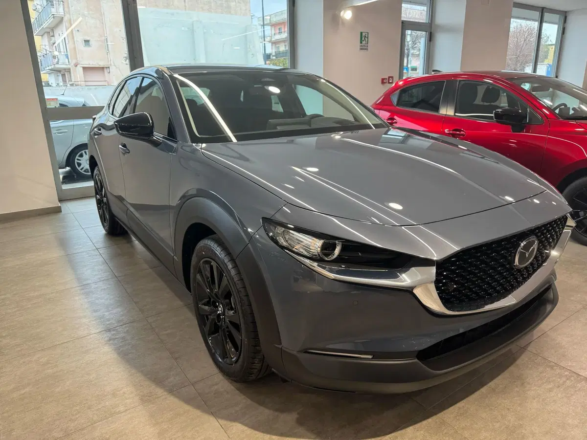 Mazda CX-30 nuova a Napoli (2)