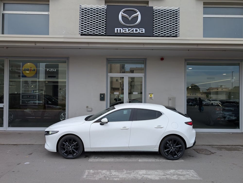 Mazda Mazda3 Hatchback nuova a Napoli