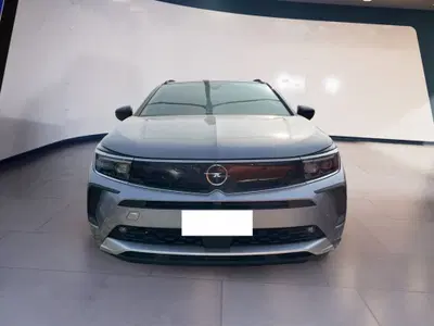 Opel Grandland 1.6 PHEV aut. FWD Business Elegance del 2023 usata a Torino
