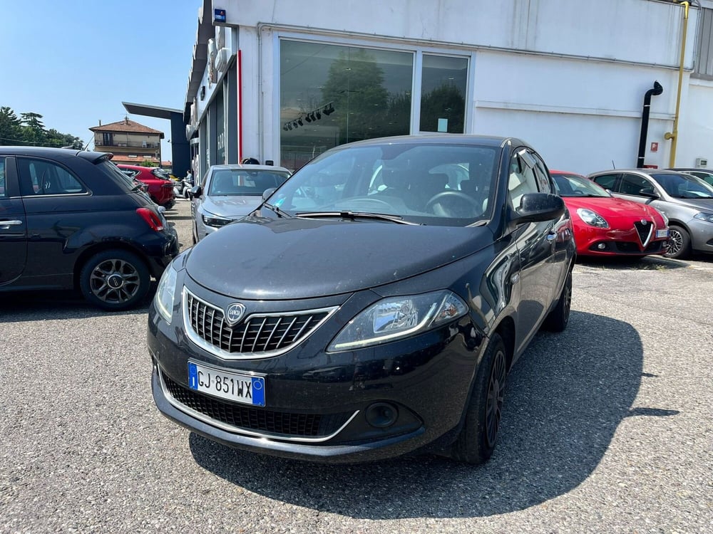 Lancia Ypsilon usata a Milano