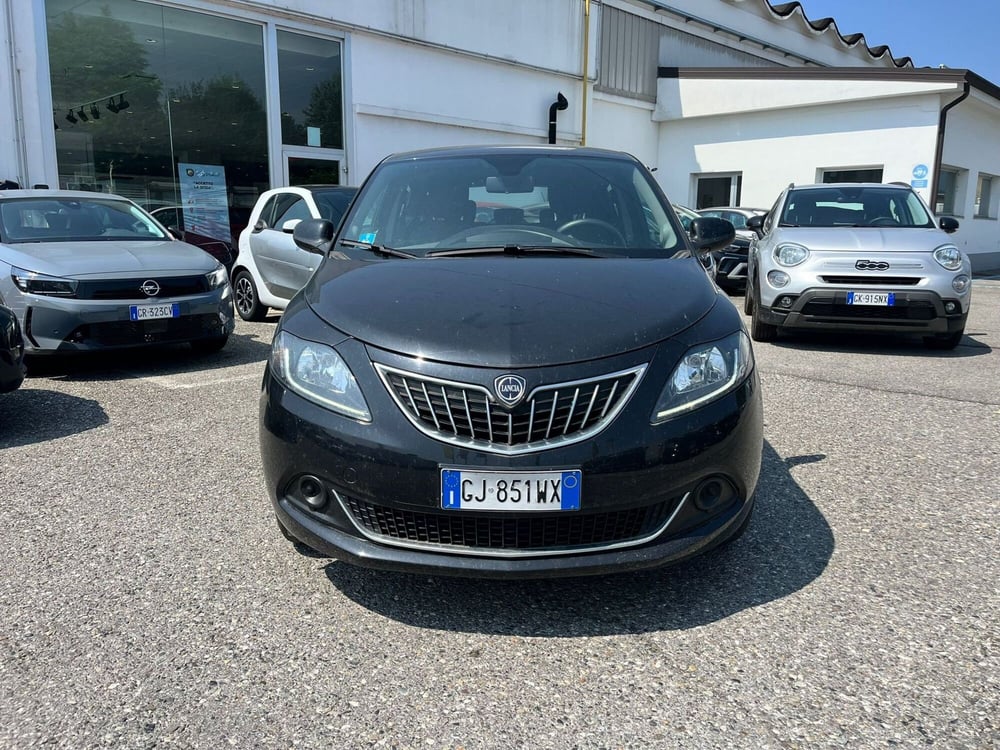 Lancia Ypsilon usata a Milano (2)