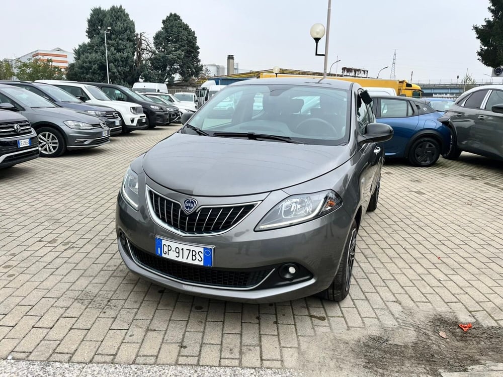 Lancia Ypsilon usata a Milano