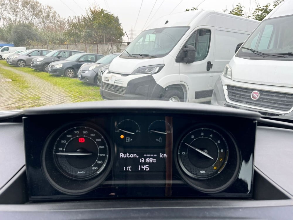 Lancia Ypsilon usata a Milano (19)