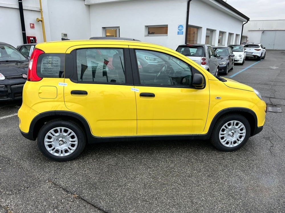 Fiat Panda Cross nuova a Milano (4)