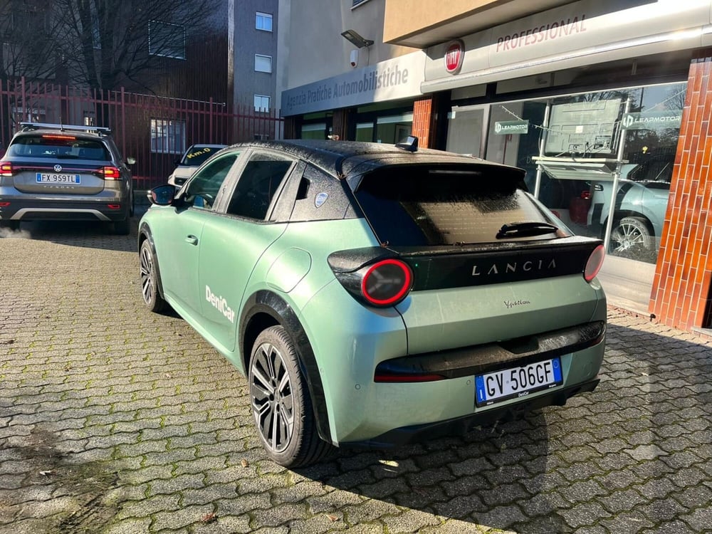 Lancia Ypsilon usata a Milano (6)