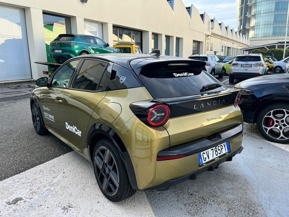 Lancia Ypsilon usata a Milano (6)