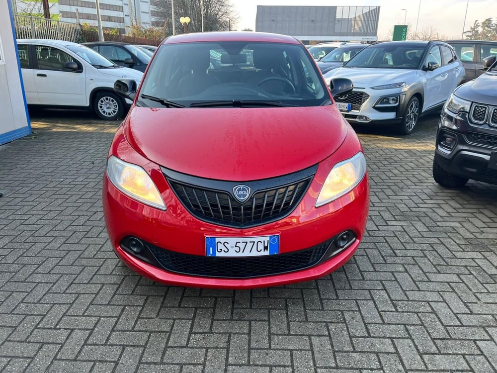 Lancia Ypsilon usata a Milano (2)