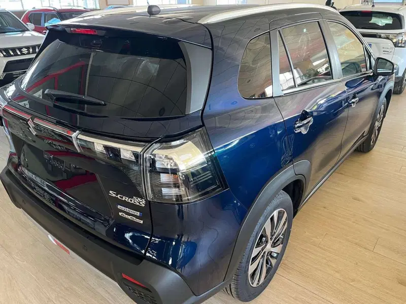 Suzuki S-Cross nuova a Alessandria (4)