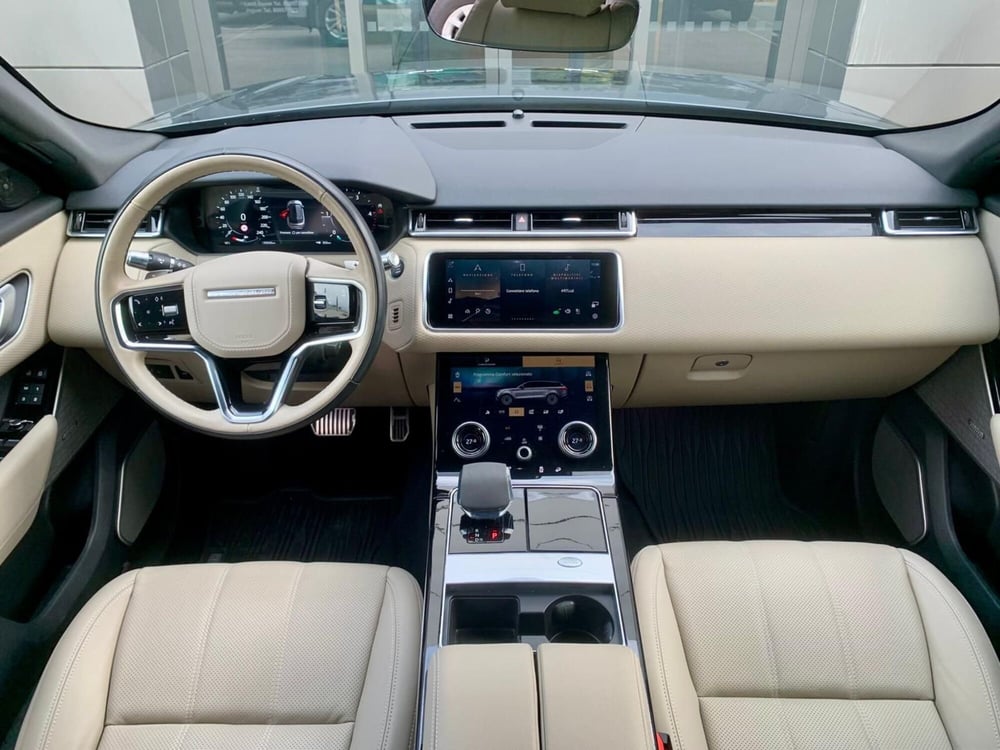 Land Rover Range Rover Velar usata a Bari (4)