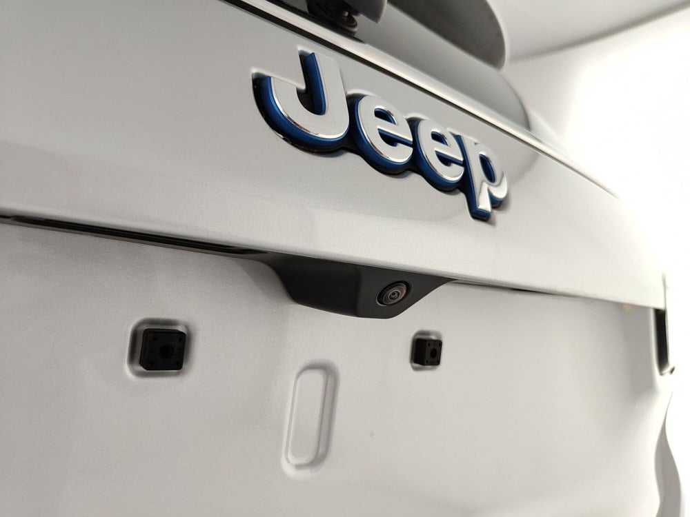 Jeep Compass nuova a Caserta (18)