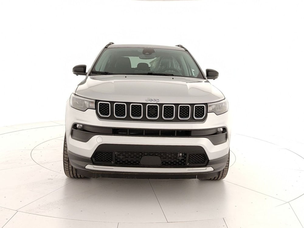 Jeep Compass nuova a Caserta (2)