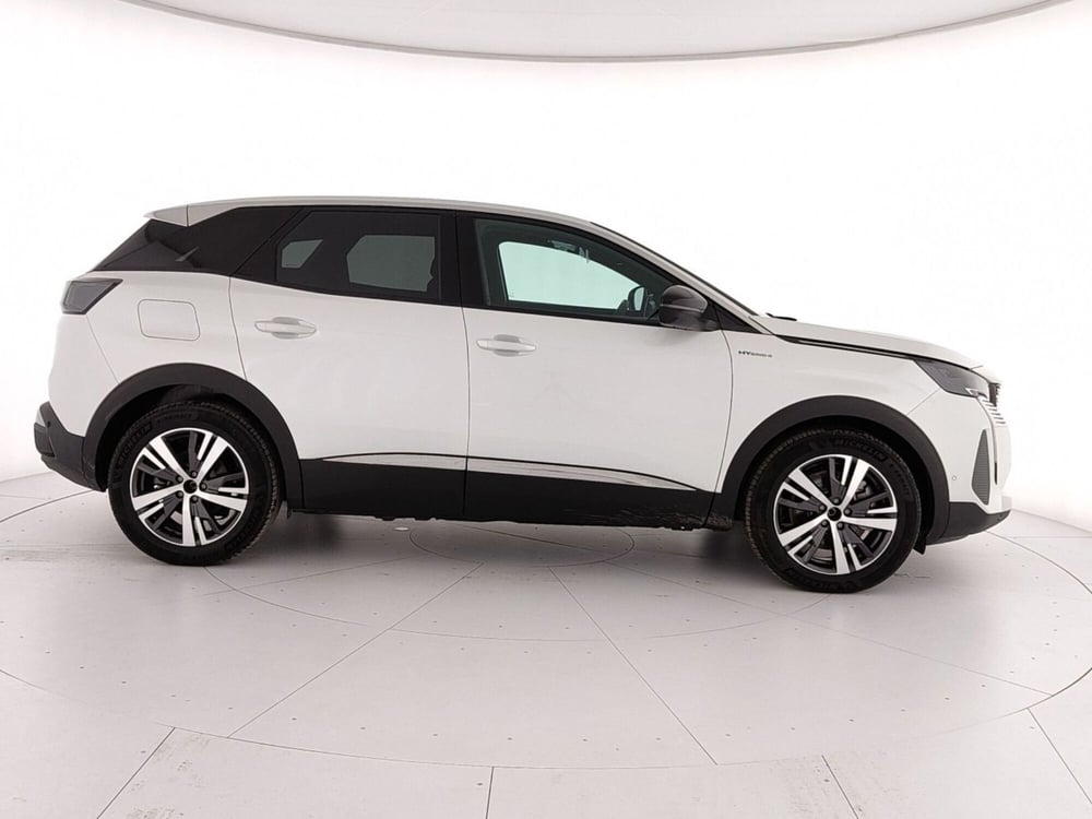 Peugeot 3008 nuova a Caserta (7)