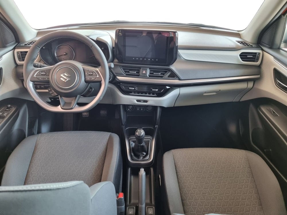 Suzuki Swift nuova a Pistoia (18)