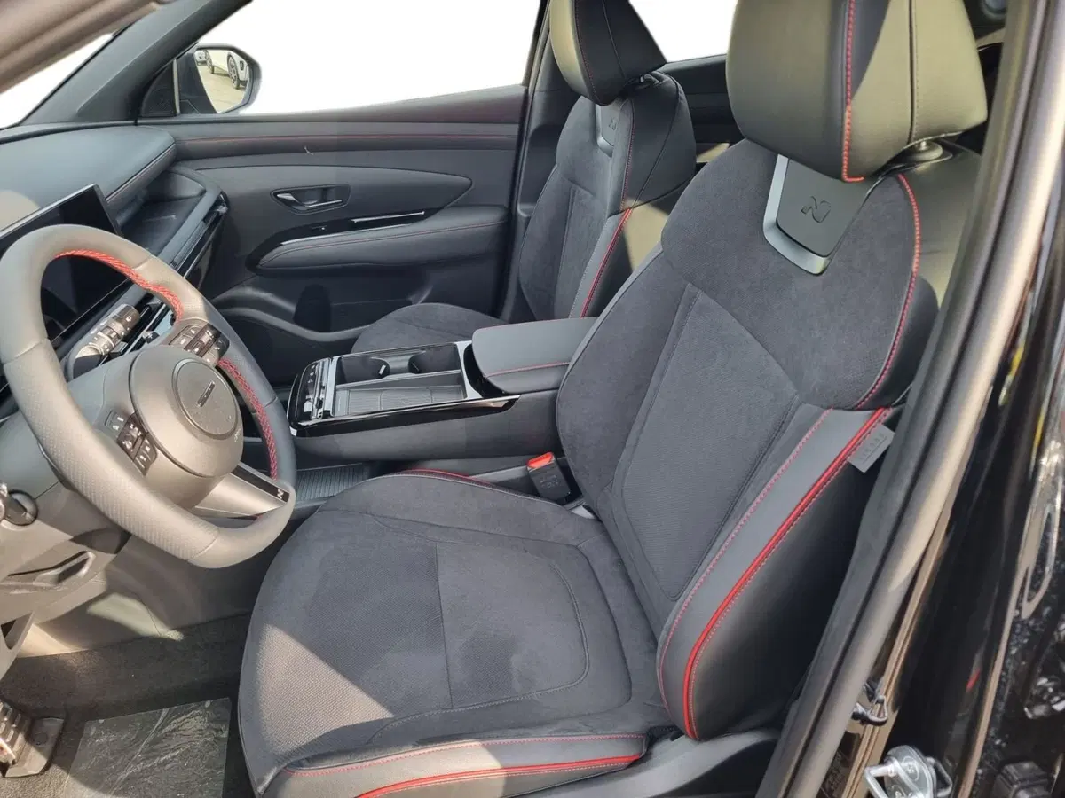 Hyundai Tucson nuova a Pistoia (8)