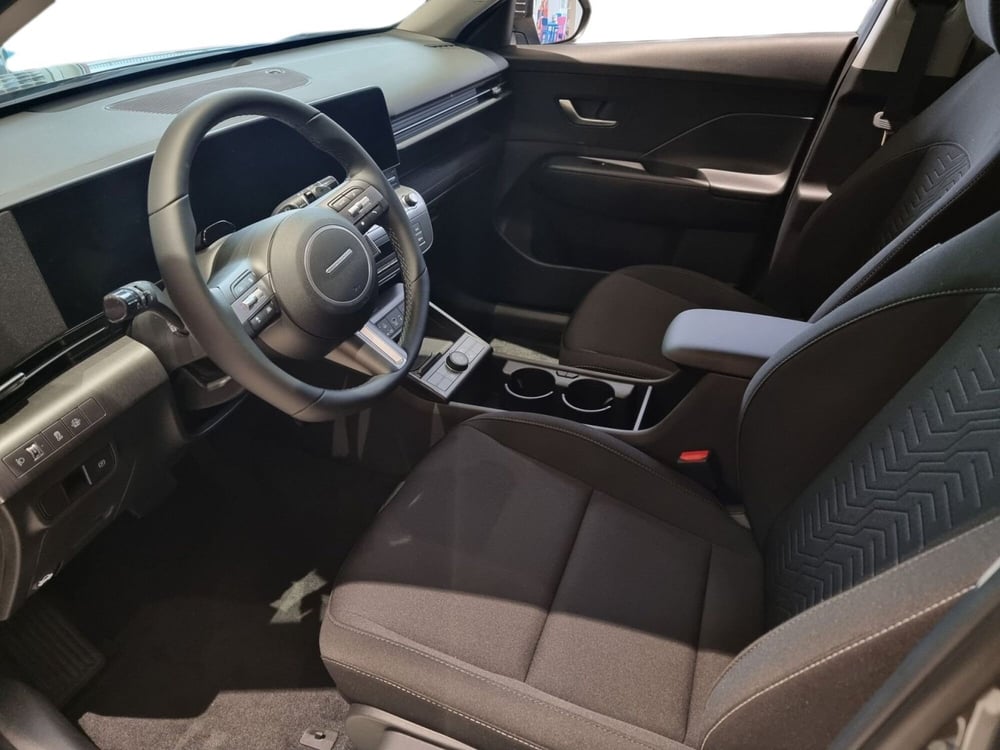 Hyundai Kona nuova a Pistoia (14)