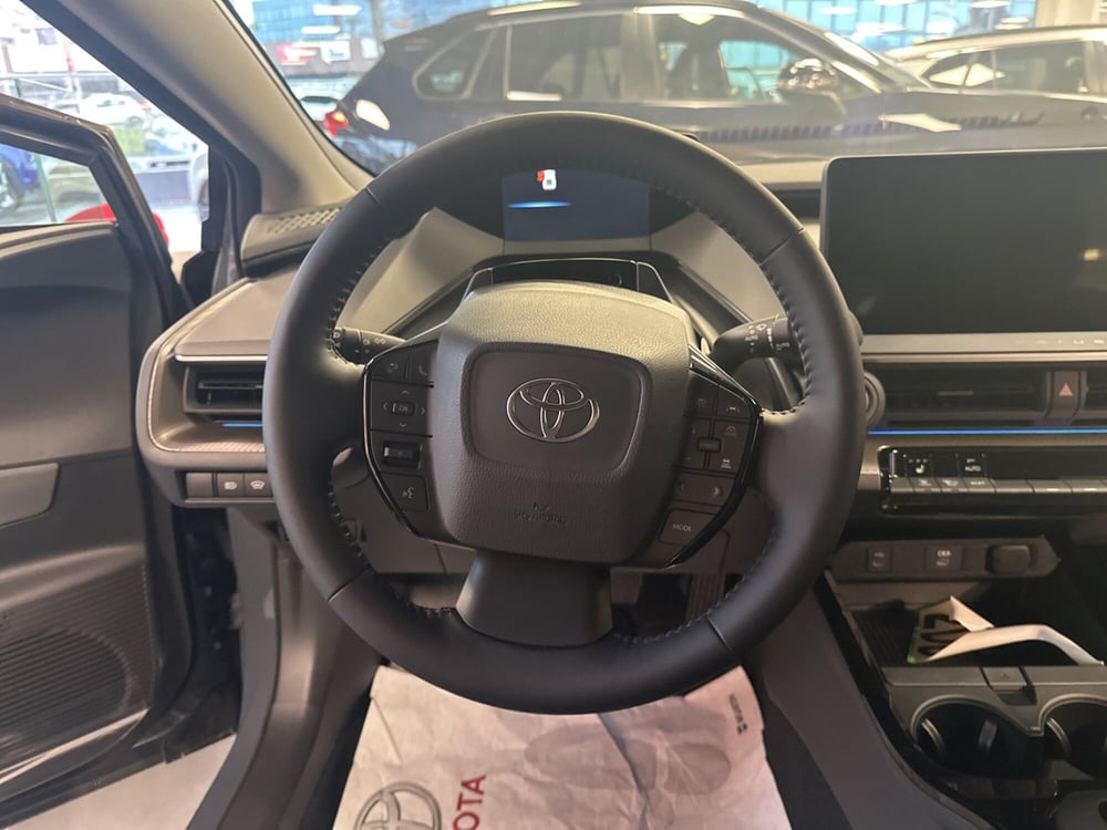 Toyota Prius nuova a Viterbo (5)