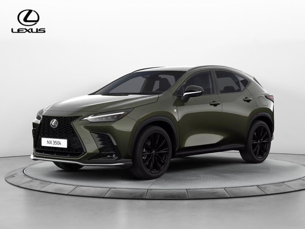 Lexus NX nuova a Cremona