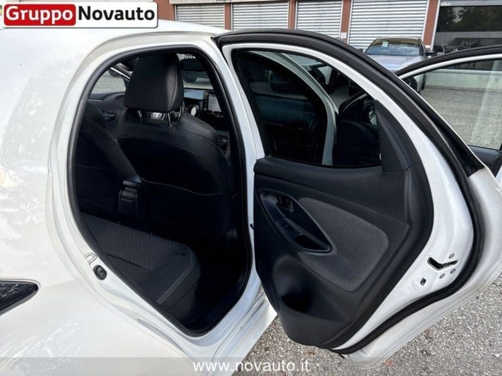 Toyota Yaris Cross usata a Varese (10)