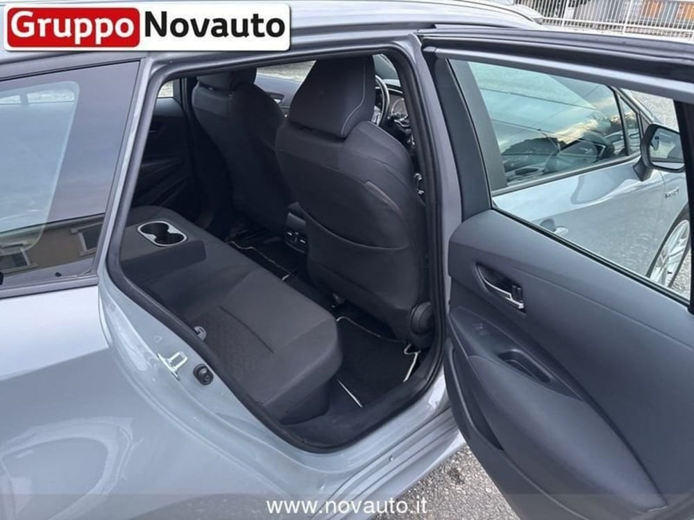 Toyota Corolla Touring Sports usata a Varese (14)