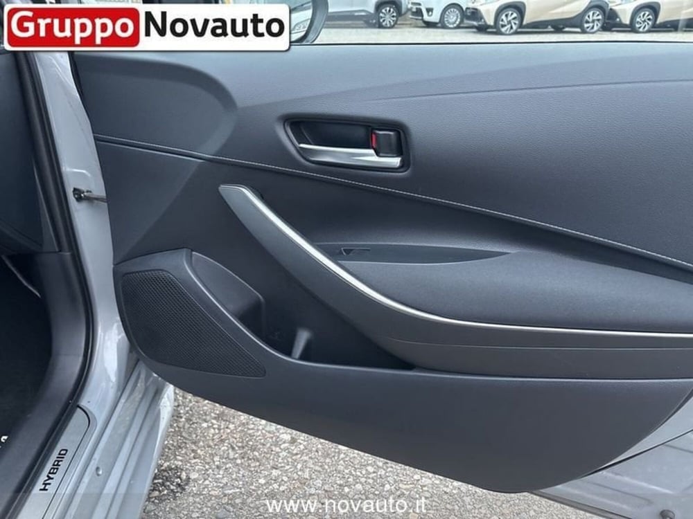 Toyota Corolla Touring Sports usata a Varese (16)