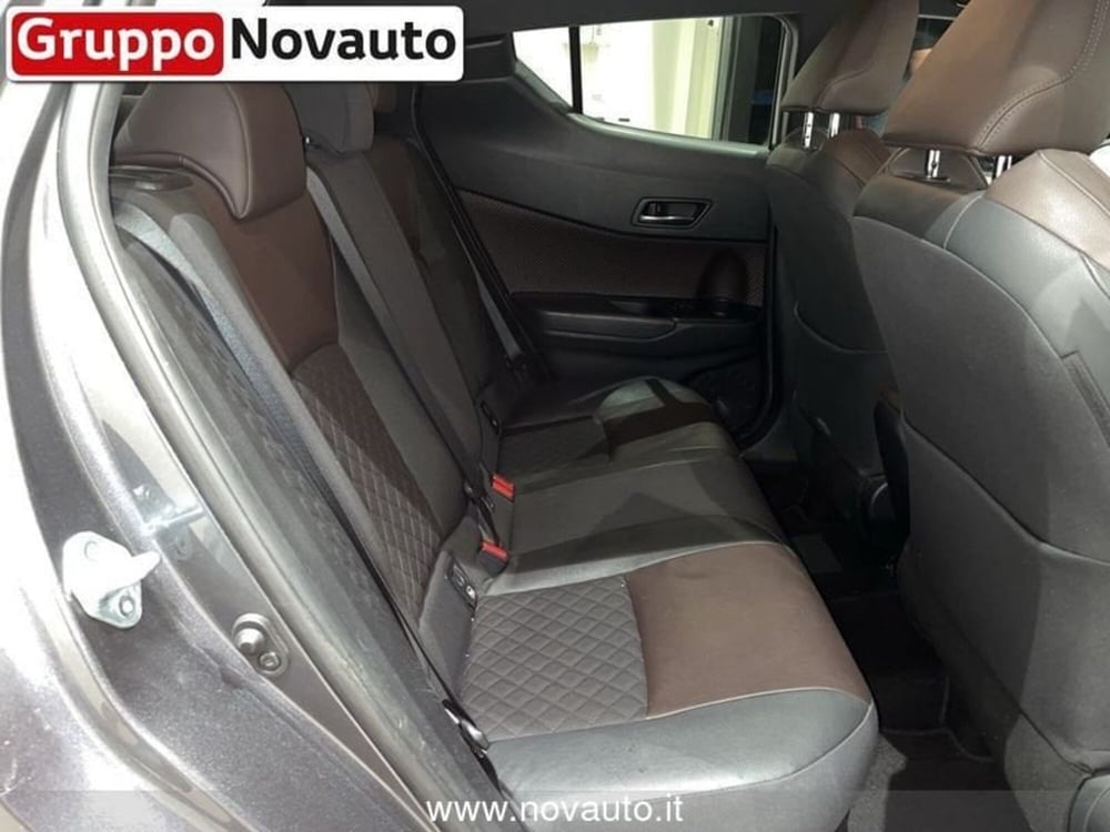 Toyota Toyota C-HR usata a Varese (11)