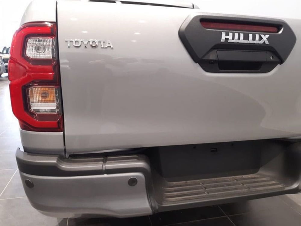 Toyota Hilux nuova a Vicenza (11)