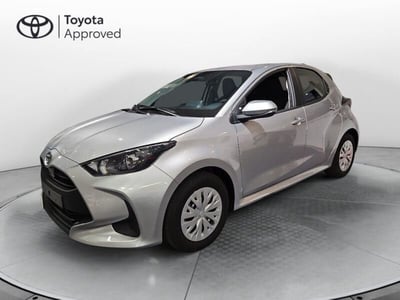 Toyota Yaris 1.5 Hybrid 5 porte Energy nuova a Torri di Quartesolo