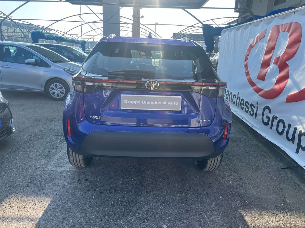 Toyota Yaris Cross nuova a Cremona (6)