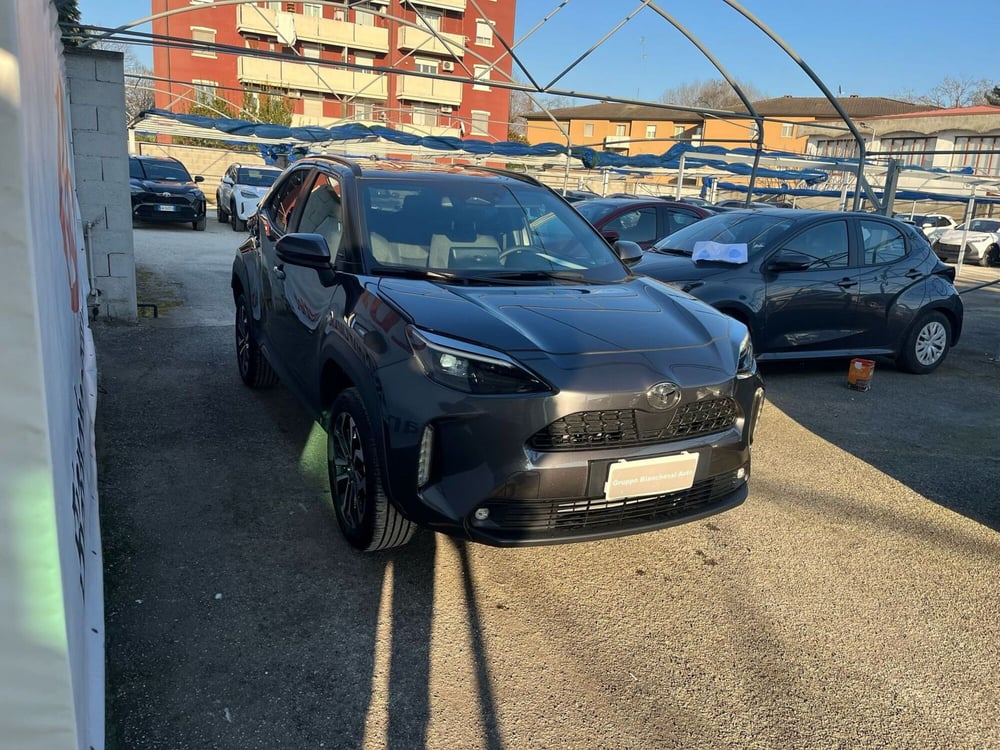 Toyota Yaris Cross nuova a Cremona (3)