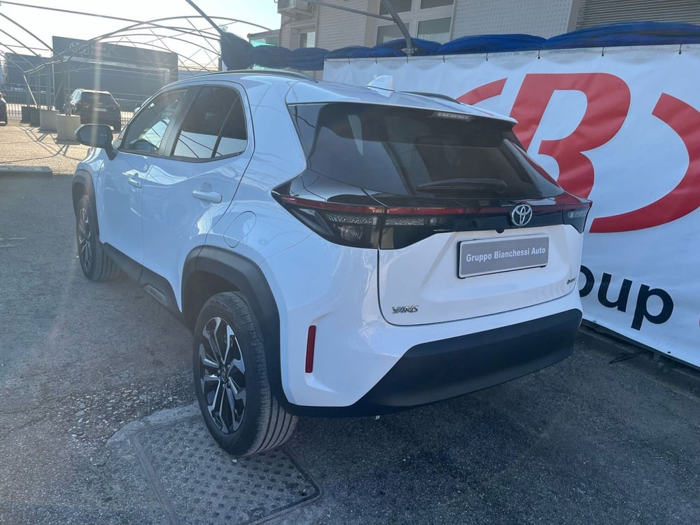 Toyota Yaris Cross nuova a Cremona (7)