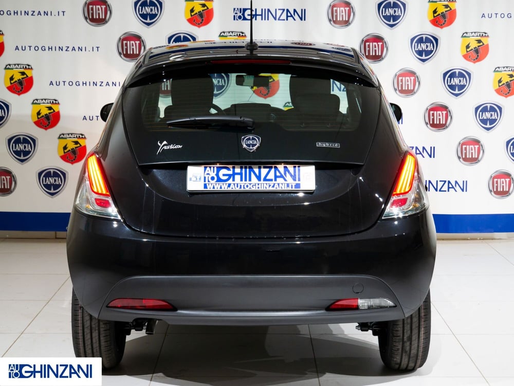 Lancia Ypsilon nuova a Bergamo (5)