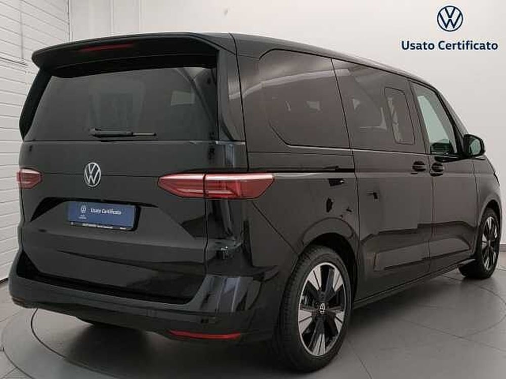 Volkswagen Multivan nuova a Varese (5)