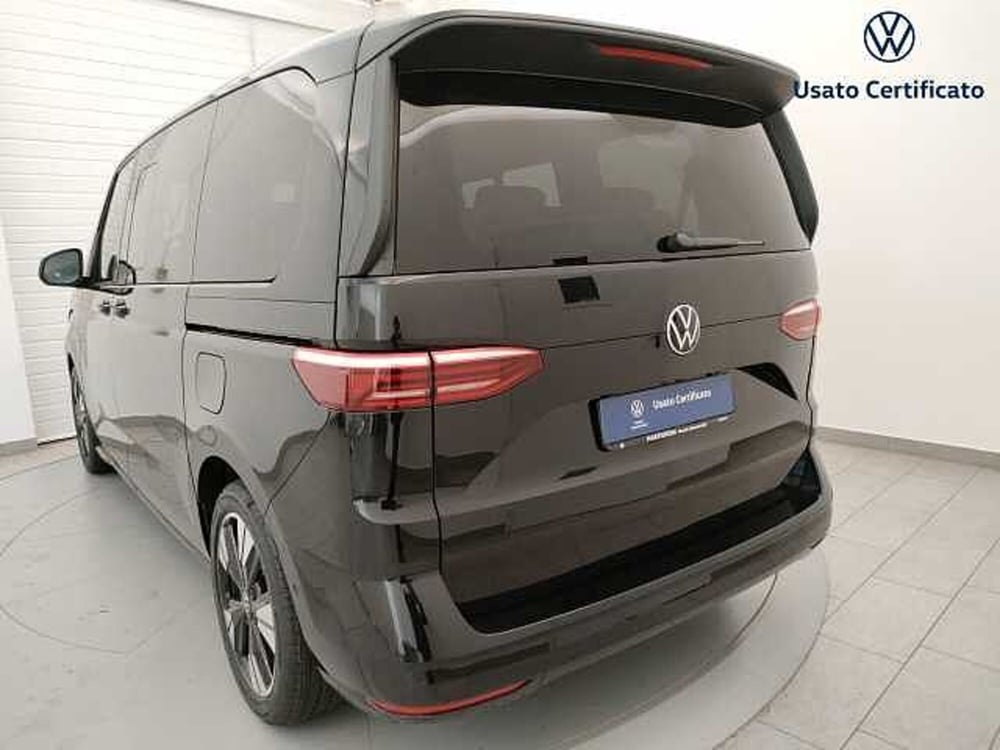 Volkswagen Multivan nuova a Varese (8)