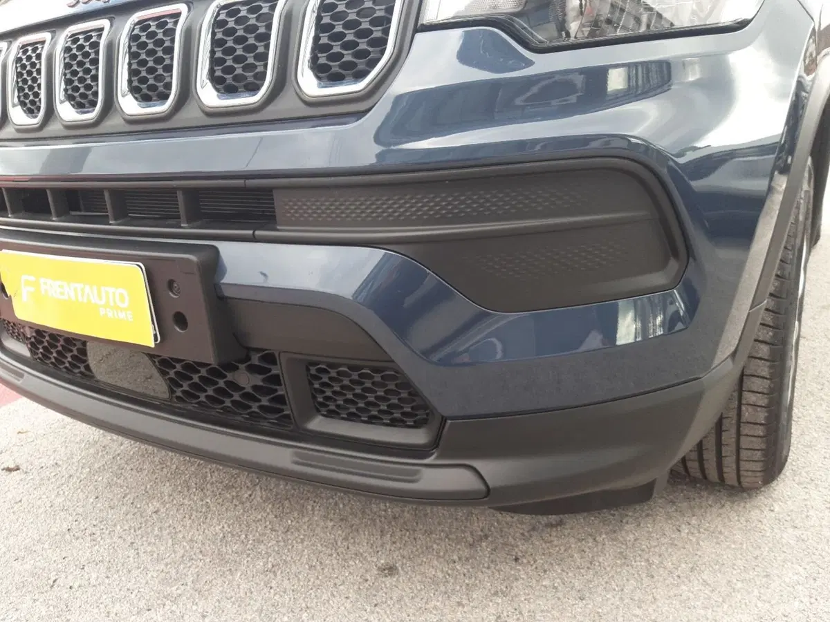 Jeep Compass nuova a Campobasso (17)