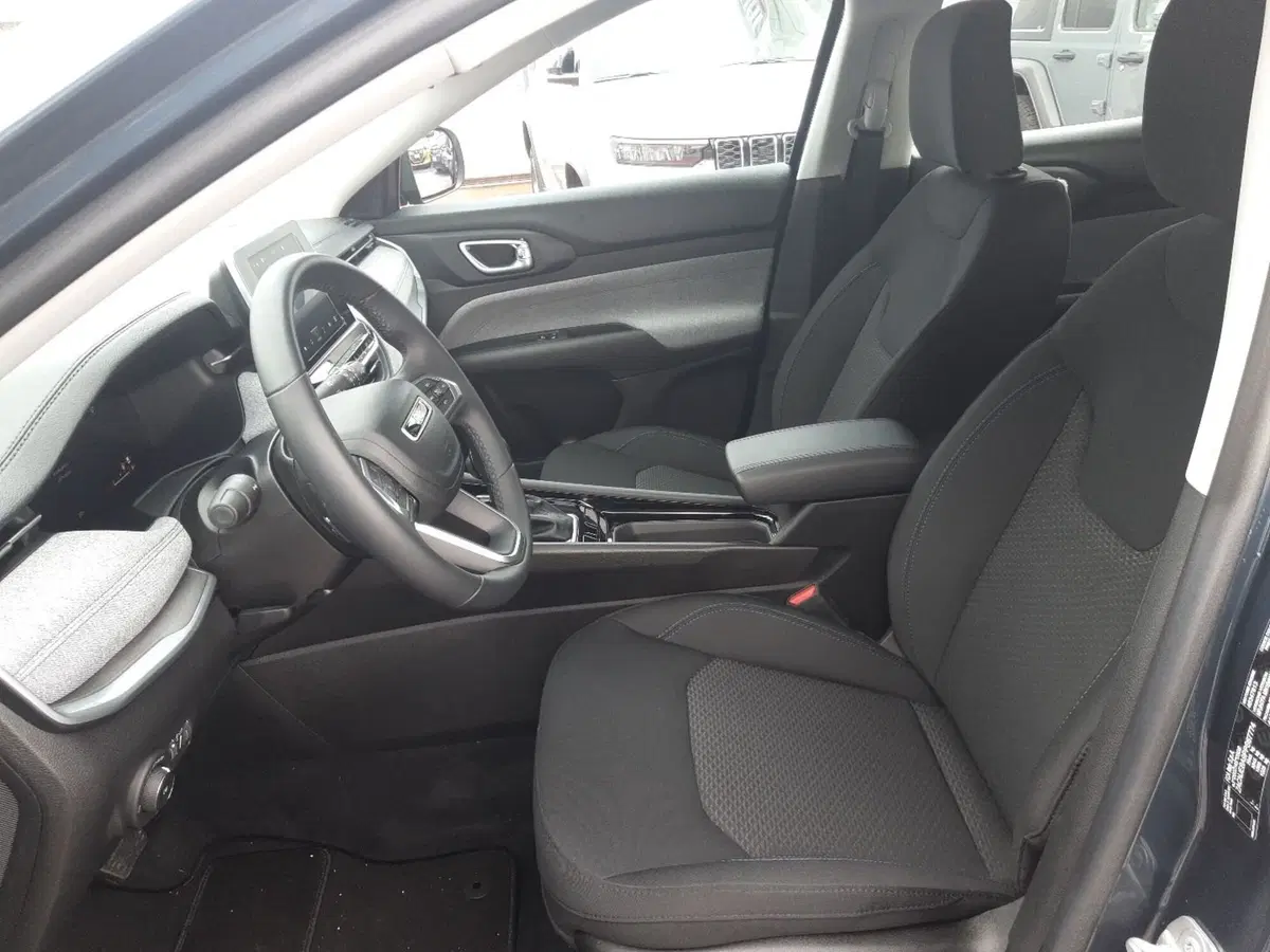 Jeep Compass nuova a Campobasso (18)