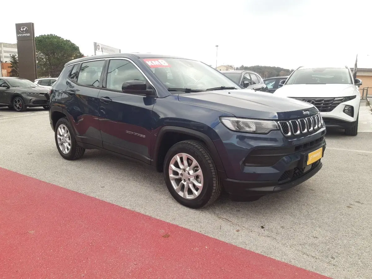 Jeep Compass nuova a Campobasso (8)